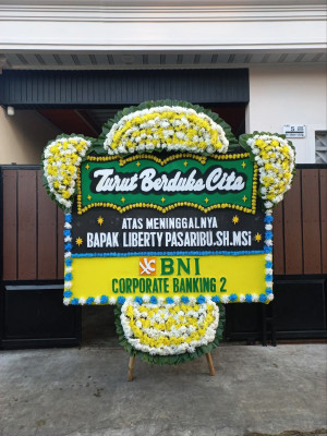 Papan Bunga Duka di Lempongsari