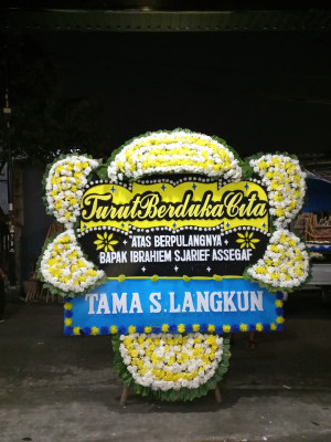 Papan Bunga Duka di Lempongsari