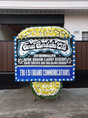 Papan Bunga Duka di Lempongsari